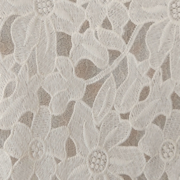 โข Patchington Lacy White Blouse Elegant Top, Size 3X, Like New - Picture 5 of 9